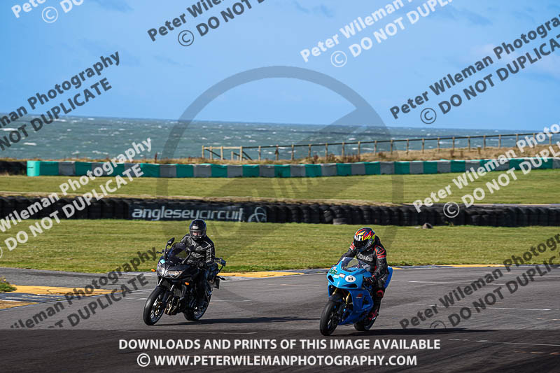 anglesey no limits trackday;anglesey photographs;anglesey trackday photographs;enduro digital images;event digital images;eventdigitalimages;no limits trackdays;peter wileman photography;racing digital images;trac mon;trackday digital images;trackday photos;ty croes